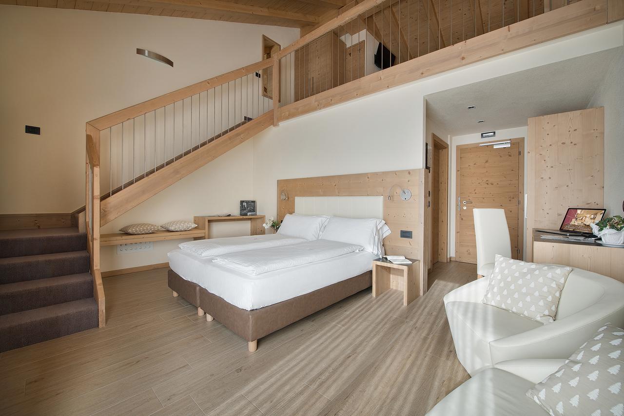Hotel Silvestri リヴィーニョ エクステリア 写真