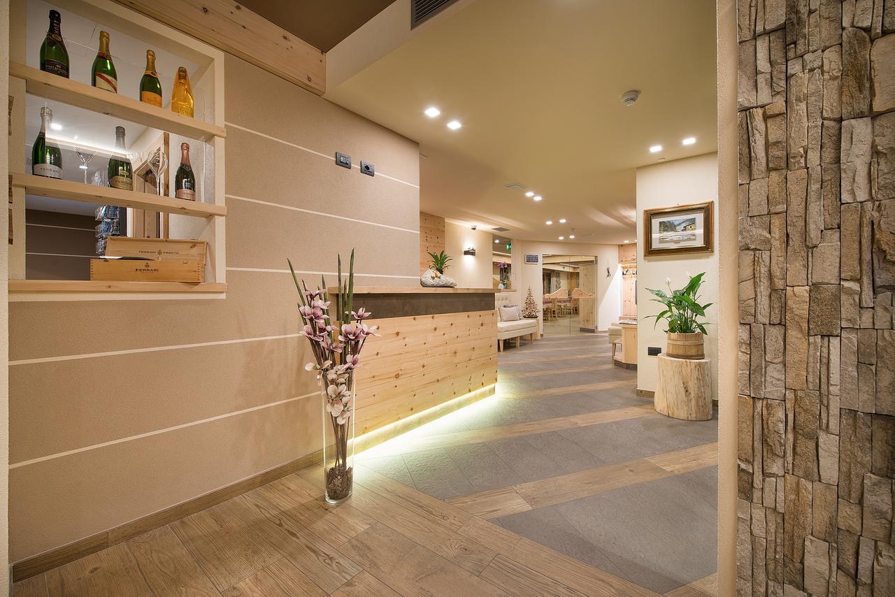Hotel Silvestri リヴィーニョ エクステリア 写真