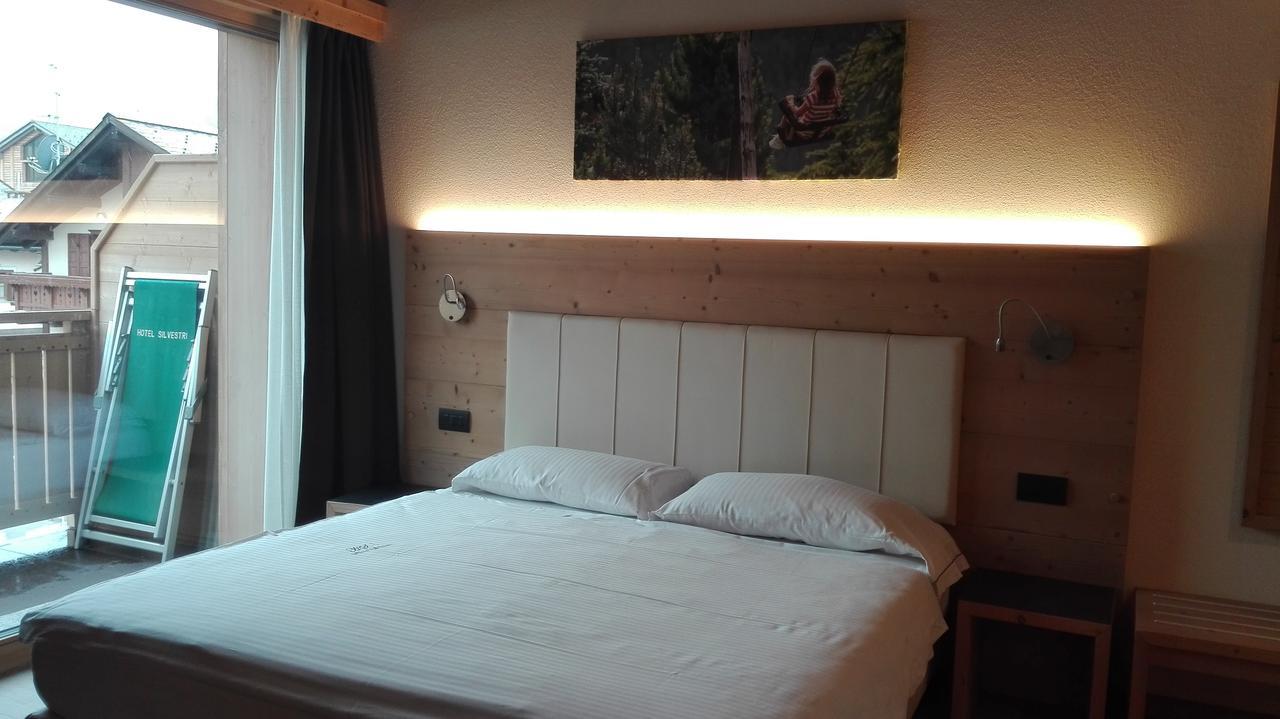 Hotel Silvestri リヴィーニョ エクステリア 写真