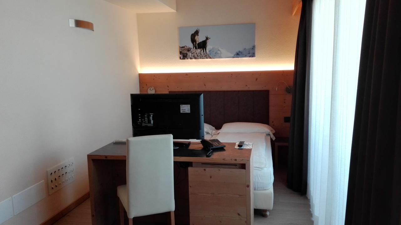 Hotel Silvestri リヴィーニョ エクステリア 写真